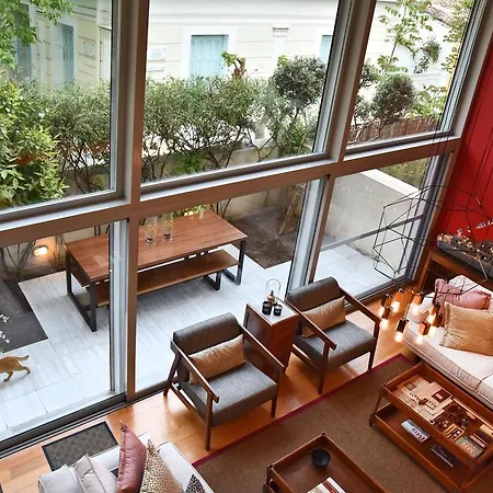 Amaryllis Villa